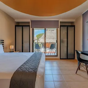 https://hotel-brisas-5a-av.quintano-roohotels.com
